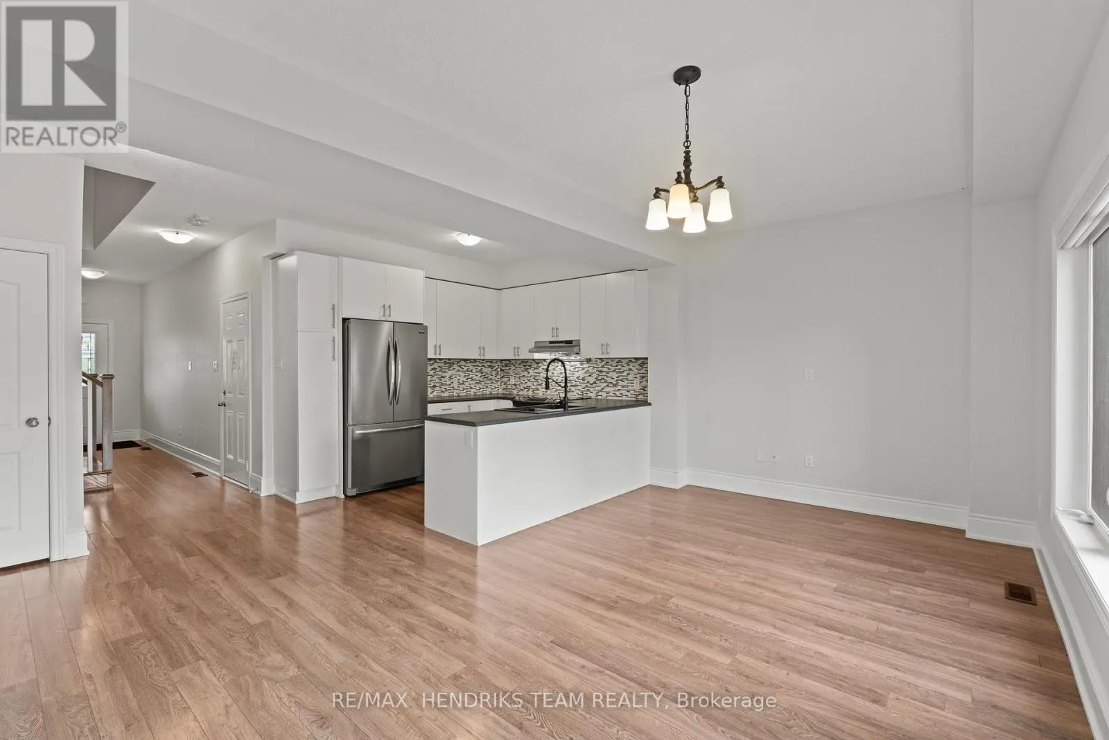 35 SUNSET WAY