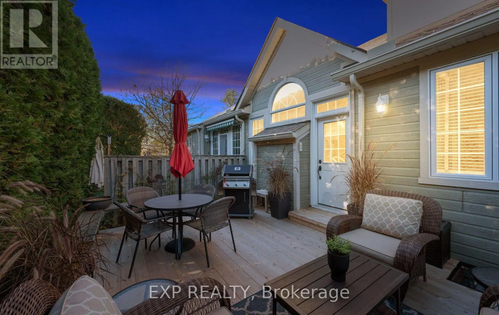 127 - 110 NAPIER STREET W