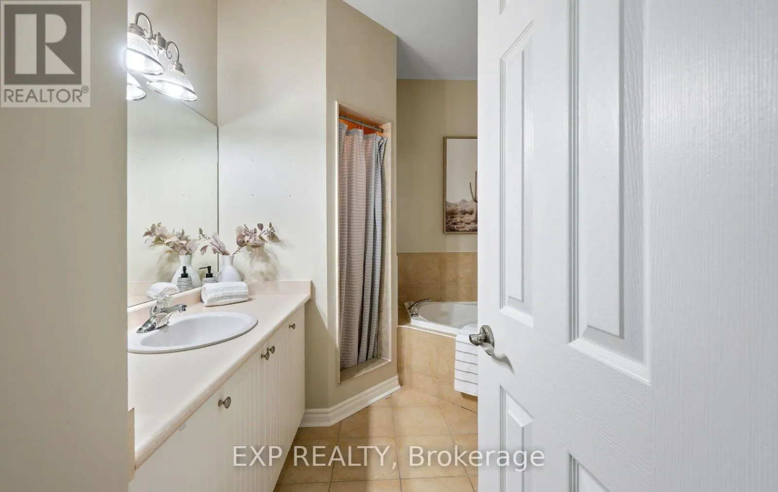 127 - 110 NAPIER STREET W