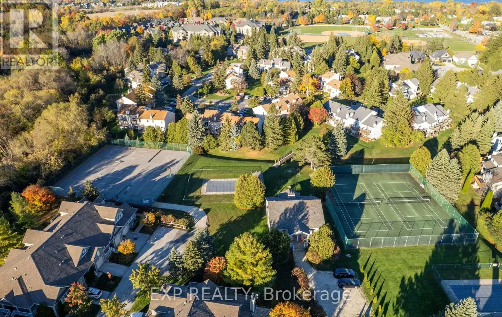 127 - 110 NAPIER STREET W