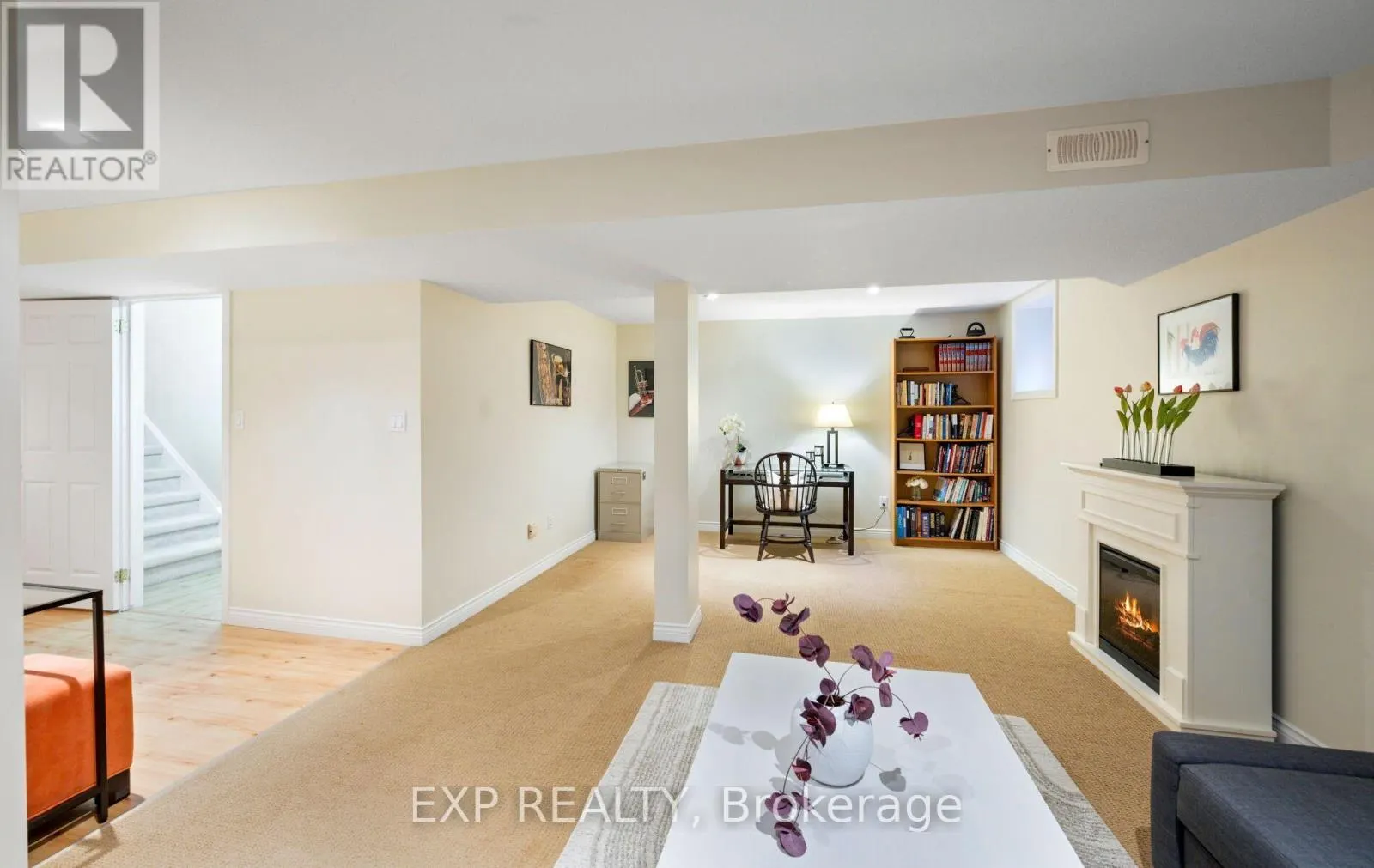 127 - 110 NAPIER STREET W