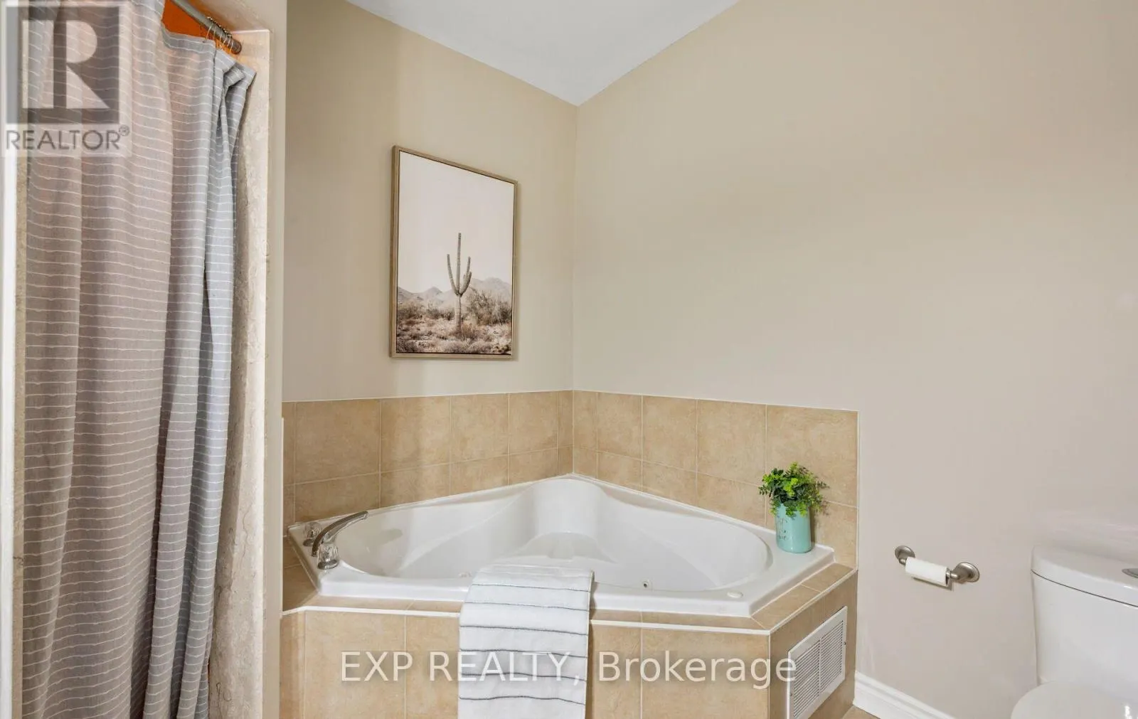 127 - 110 NAPIER STREET W