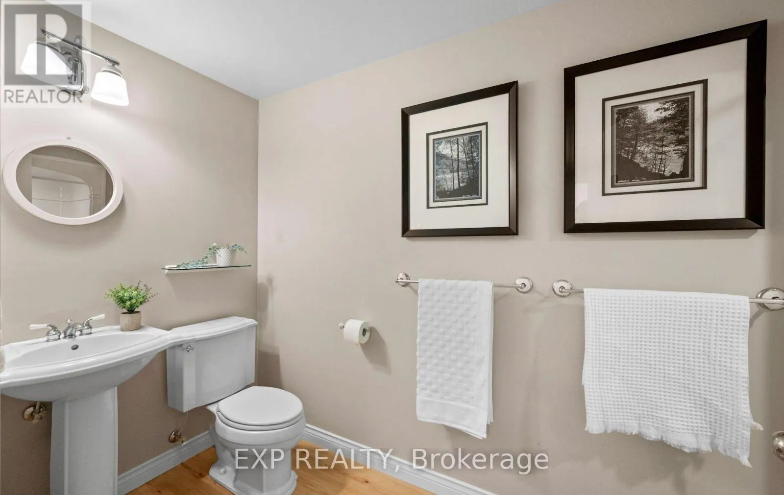 127 - 110 NAPIER STREET W