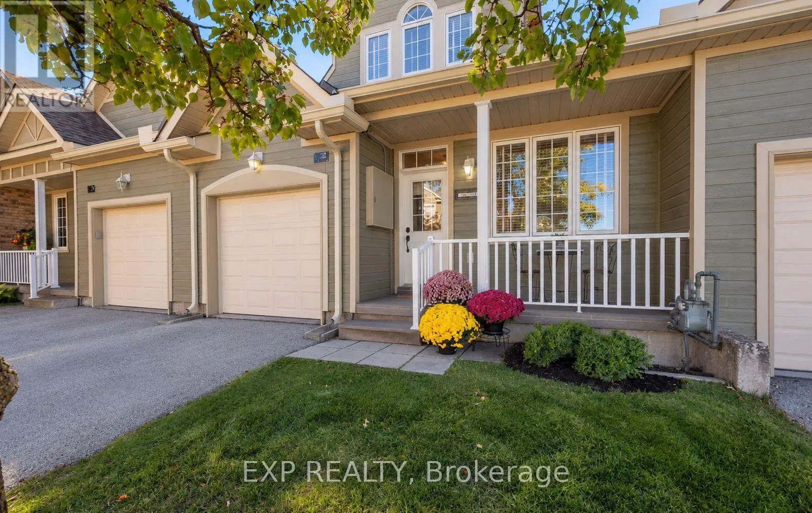 127 - 110 NAPIER STREET W