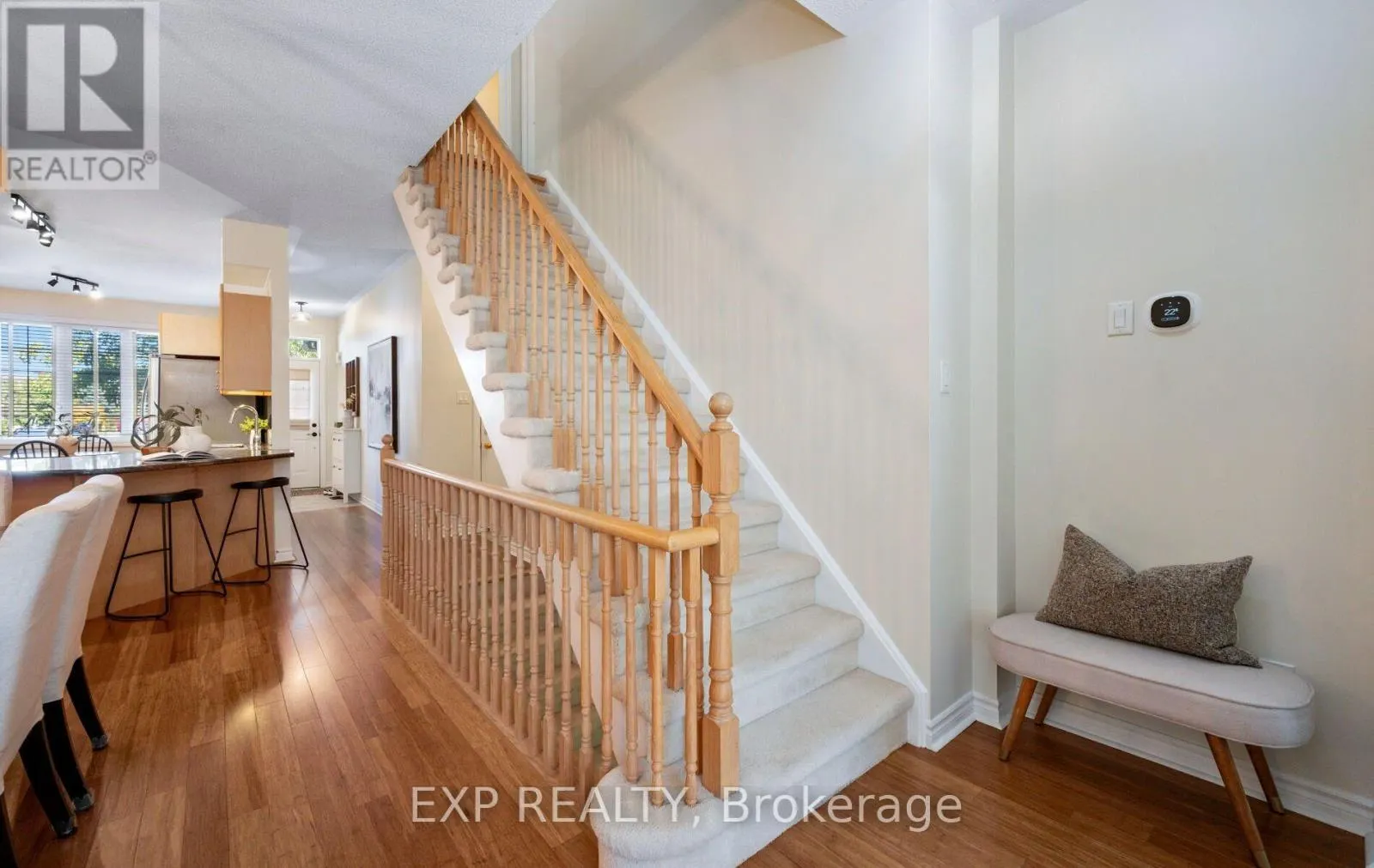 127 - 110 NAPIER STREET W