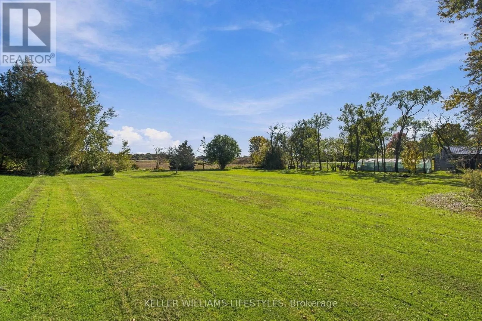 7512 FAIRVIEW ROAD