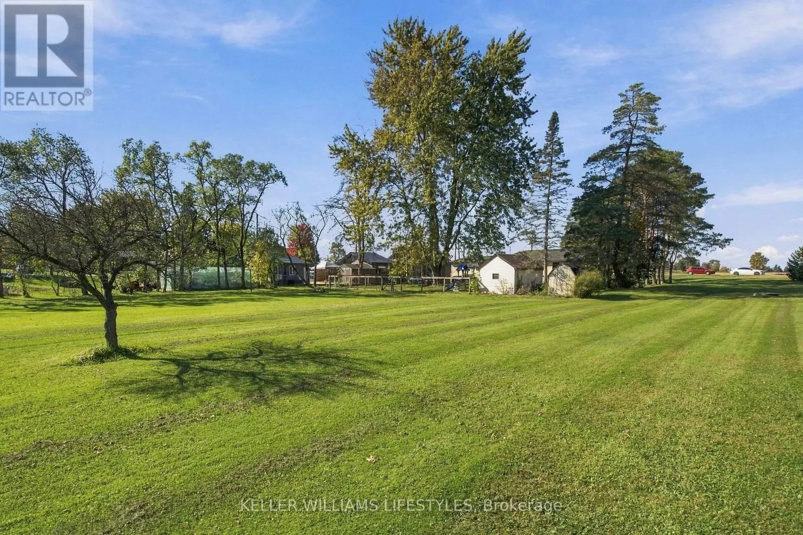 7512 FAIRVIEW ROAD