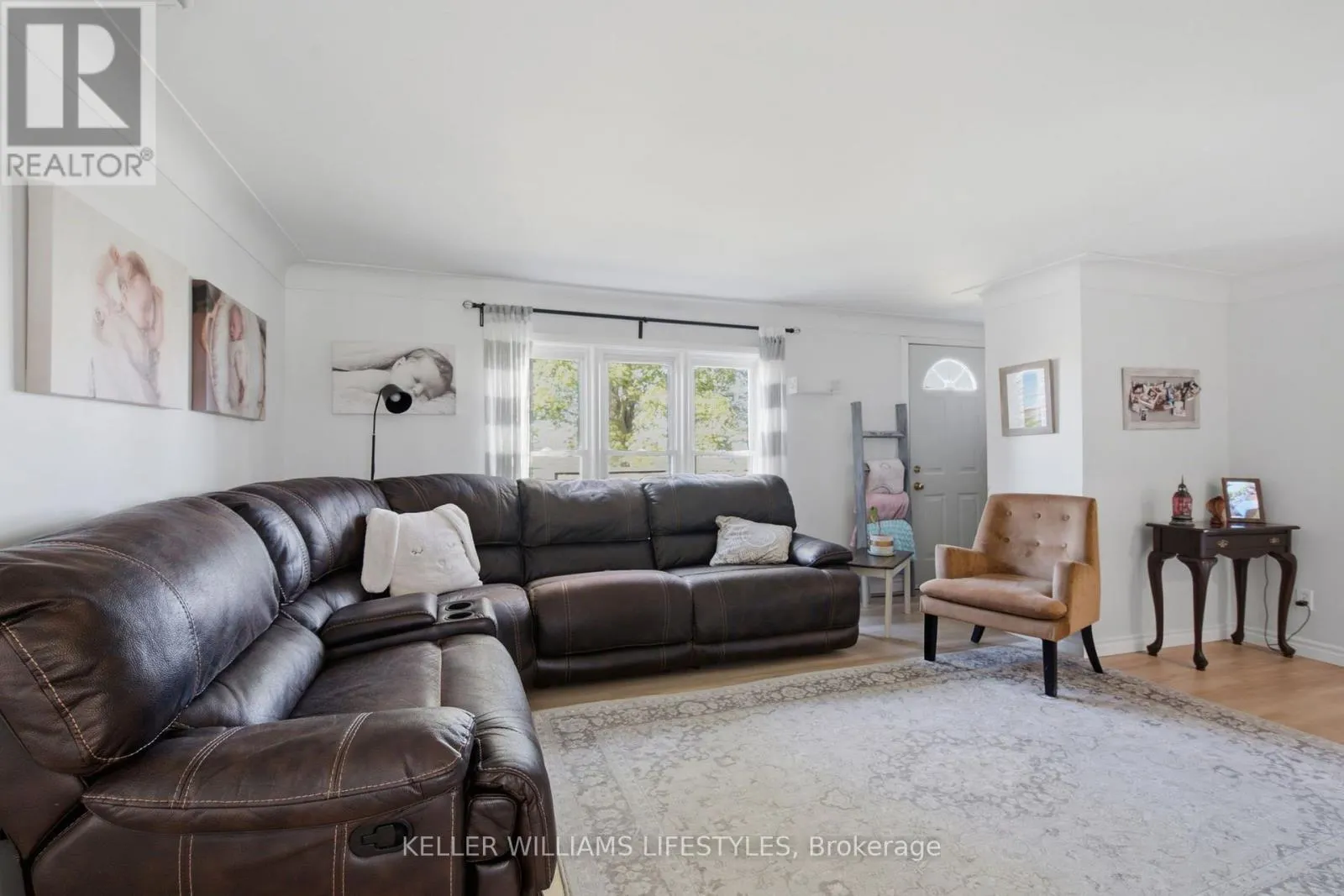 7512 FAIRVIEW ROAD
