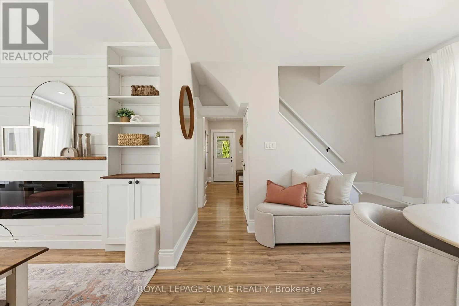 206 CRAIGROYSTON ROAD