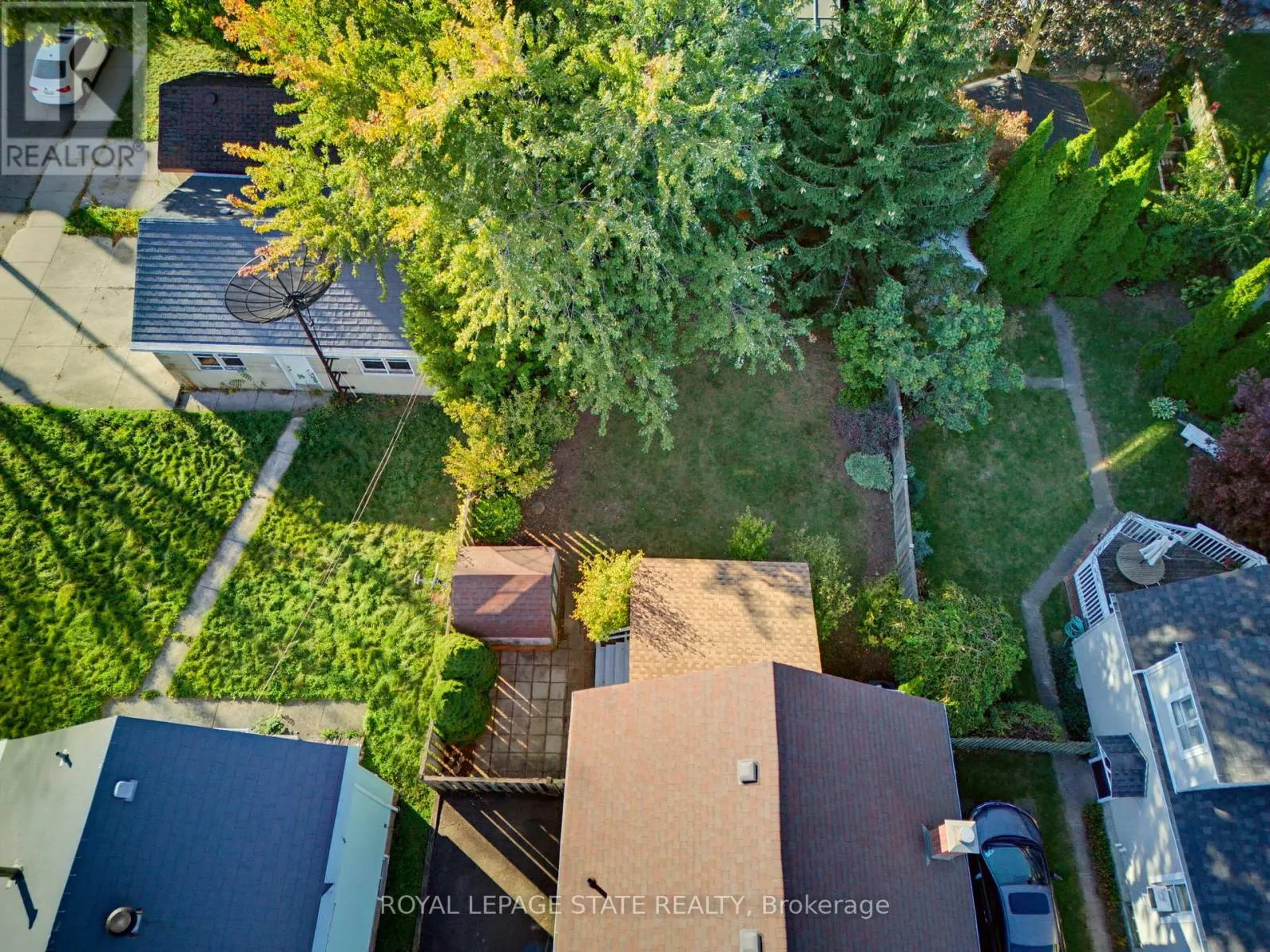 206 CRAIGROYSTON ROAD