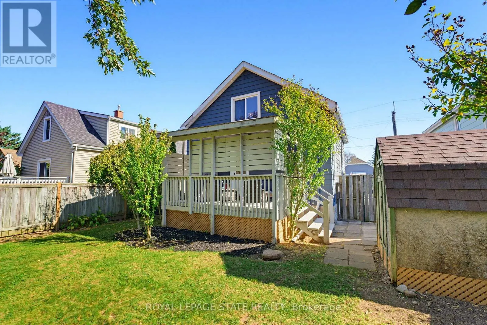 206 CRAIGROYSTON ROAD