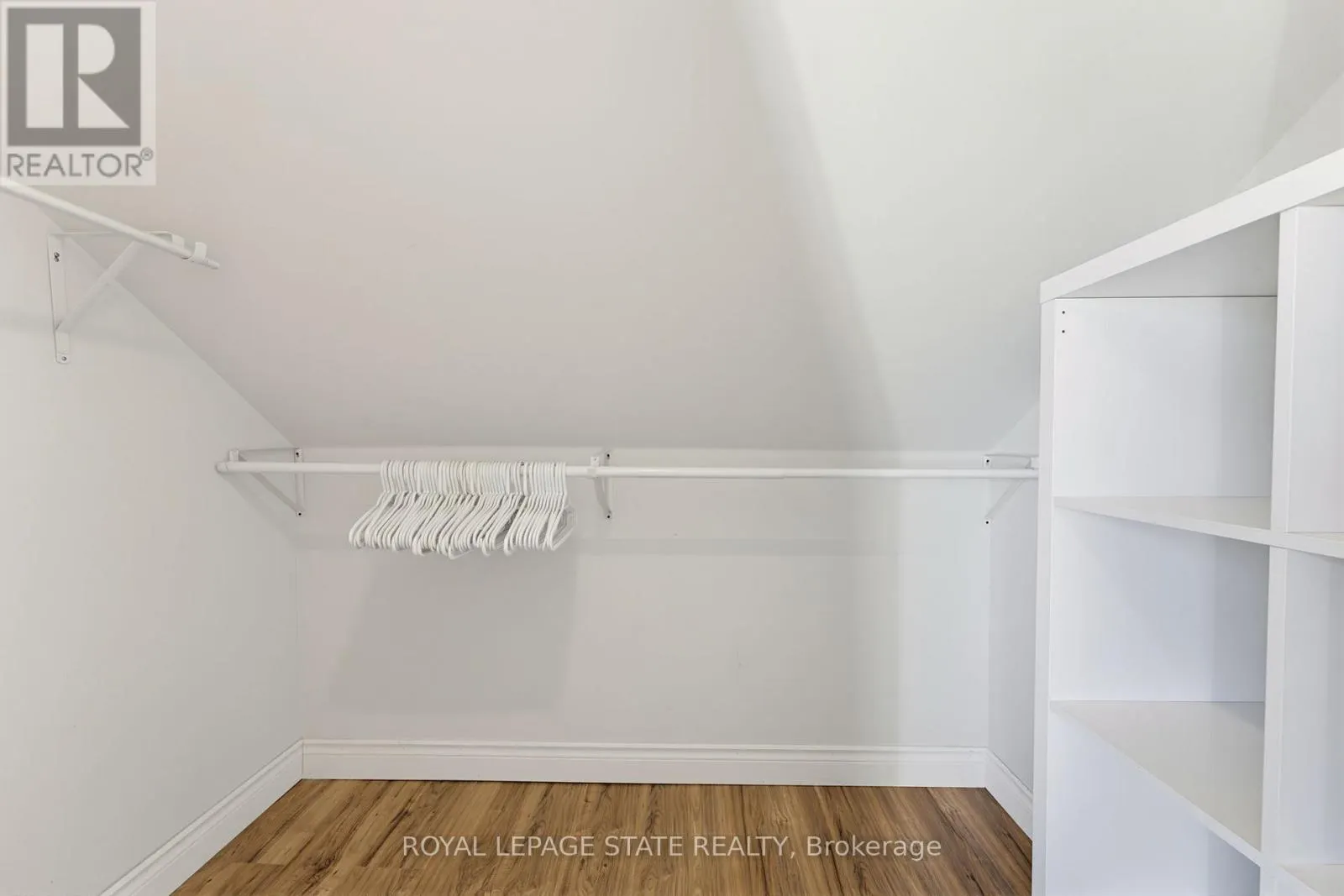 206 CRAIGROYSTON ROAD