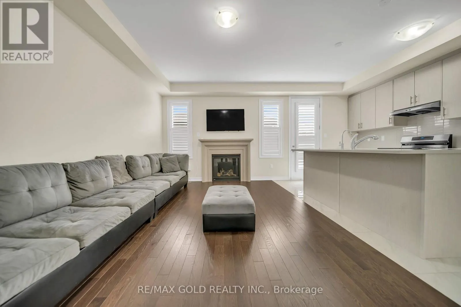 5 CAPTON STREET