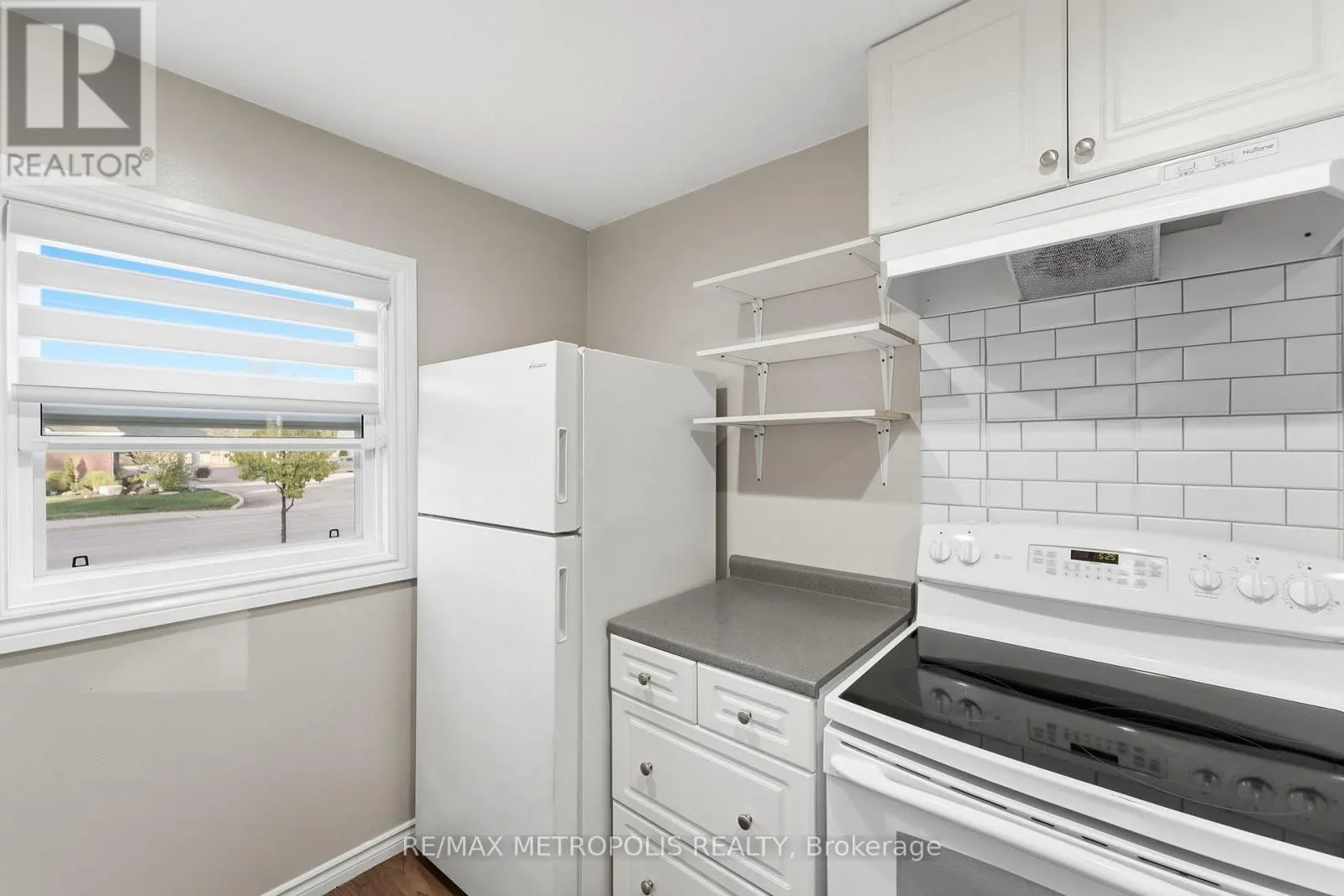 MAIN FL - 56 CHARING CROSS STREET