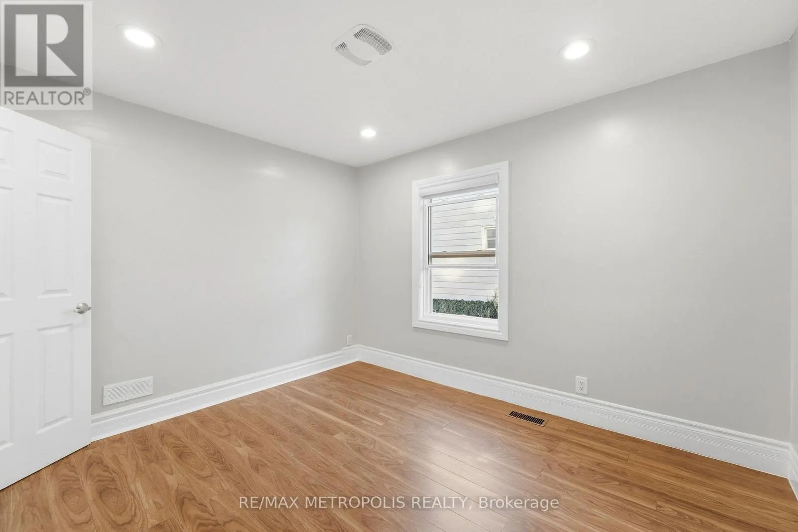 MAIN FL - 56 CHARING CROSS STREET