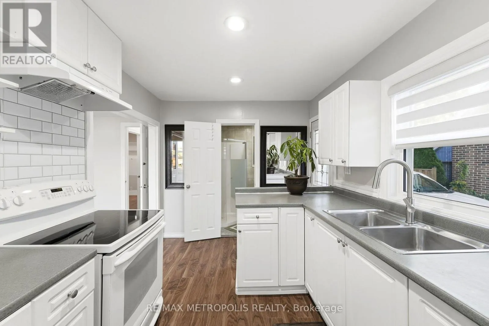 MAIN FL - 56 CHARING CROSS STREET