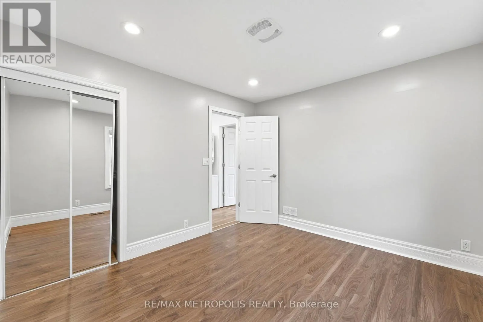 MAIN FL - 56 CHARING CROSS STREET