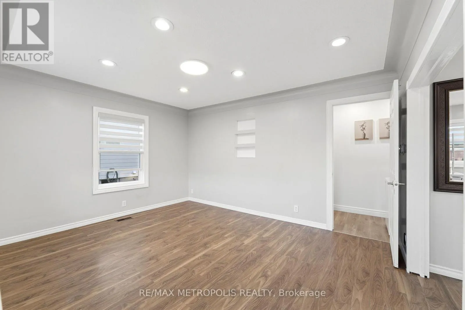 MAIN FL - 56 CHARING CROSS STREET