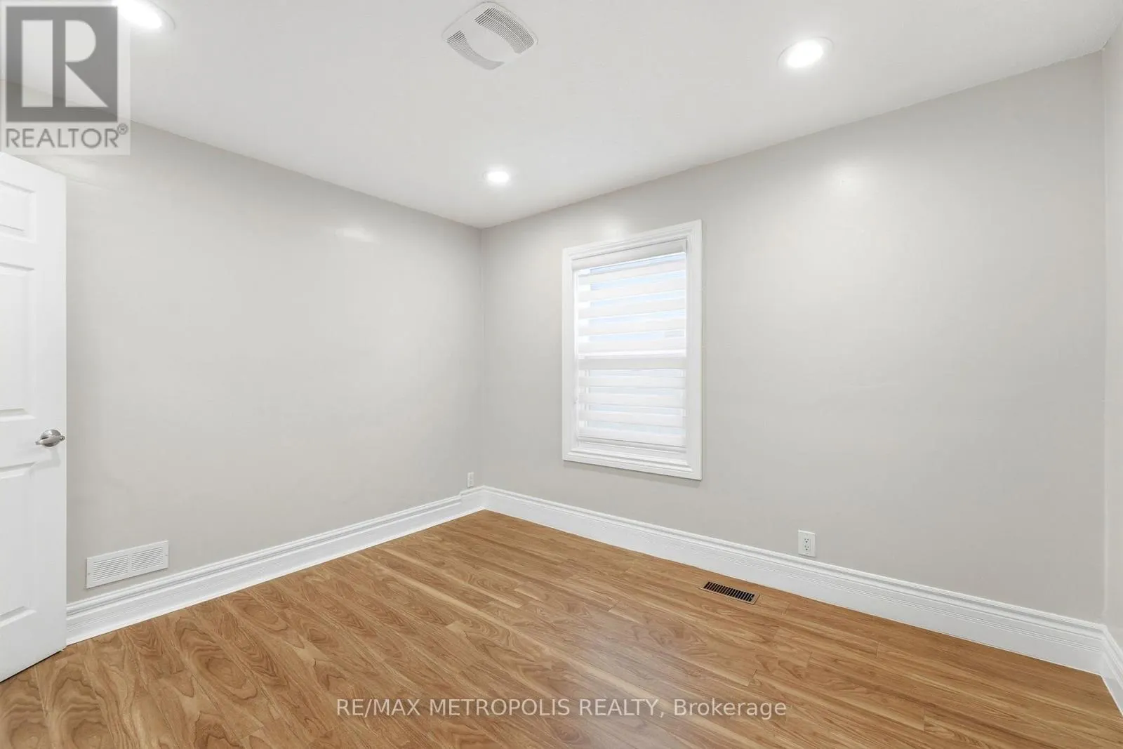 MAIN FL - 56 CHARING CROSS STREET