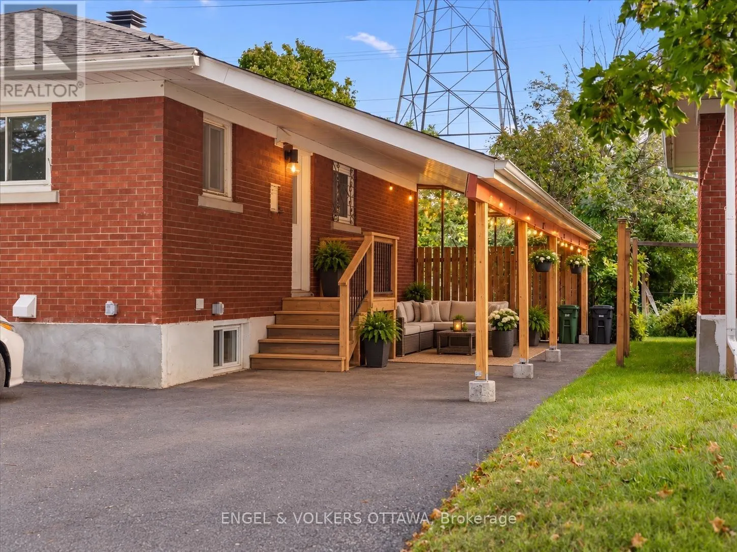 B - 616 BROWNING AVENUE