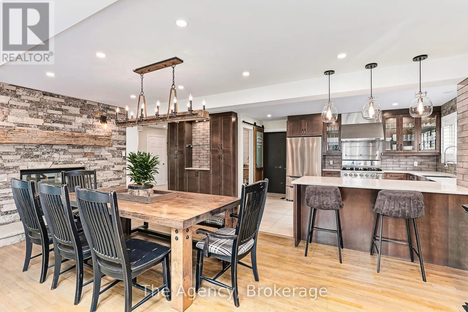 136 GRAND CYPRESS LANE
