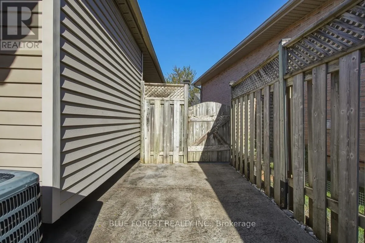 39 GERALD CRESCENT