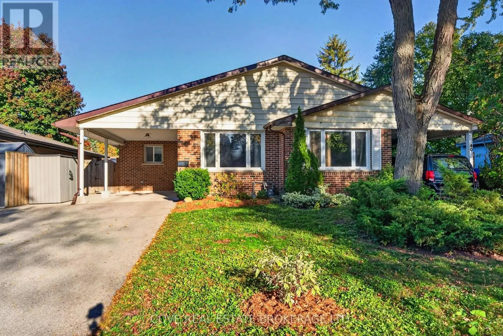 38 RANCHWOOD CRESCENT