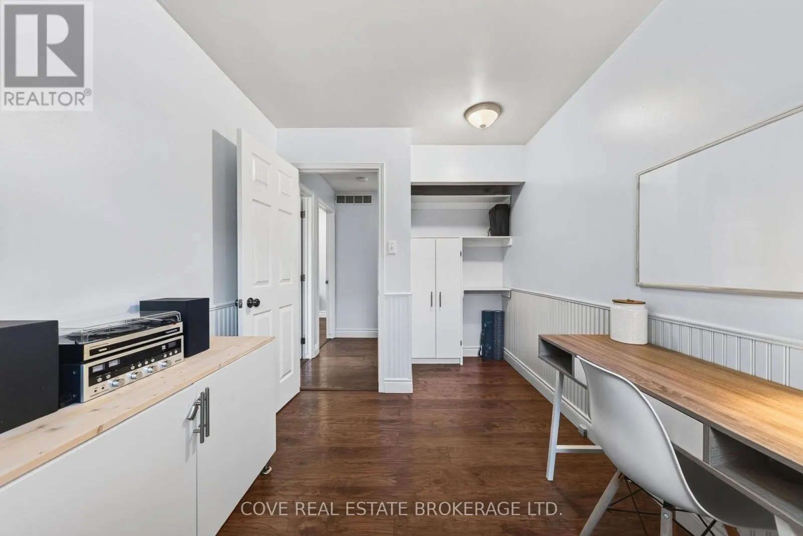 38 RANCHWOOD CRESCENT