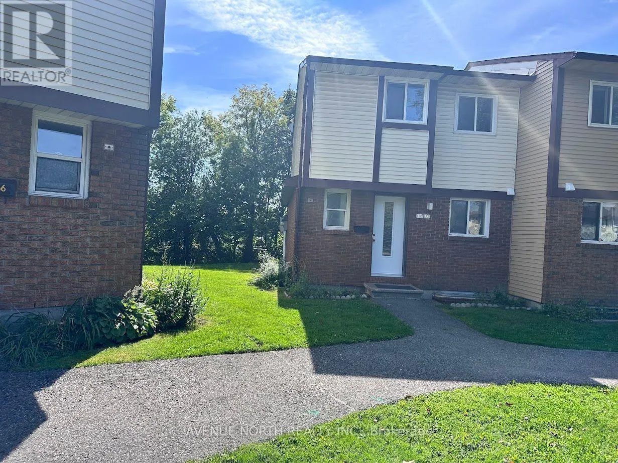 1370 FOXWELL STREET