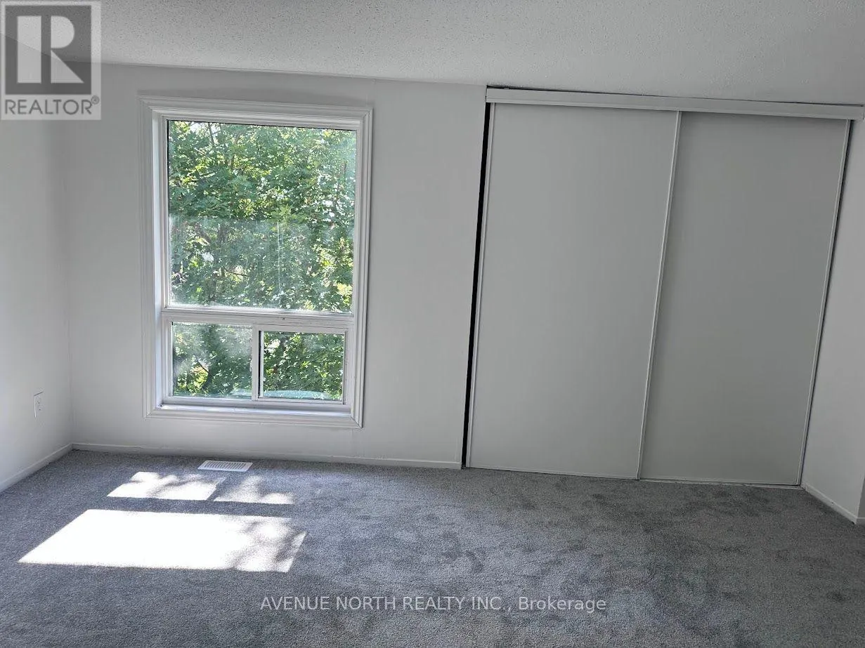 1370 FOXWELL STREET