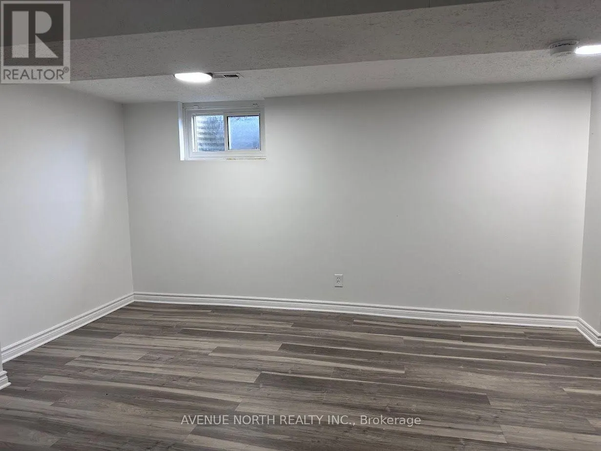 1370 FOXWELL STREET