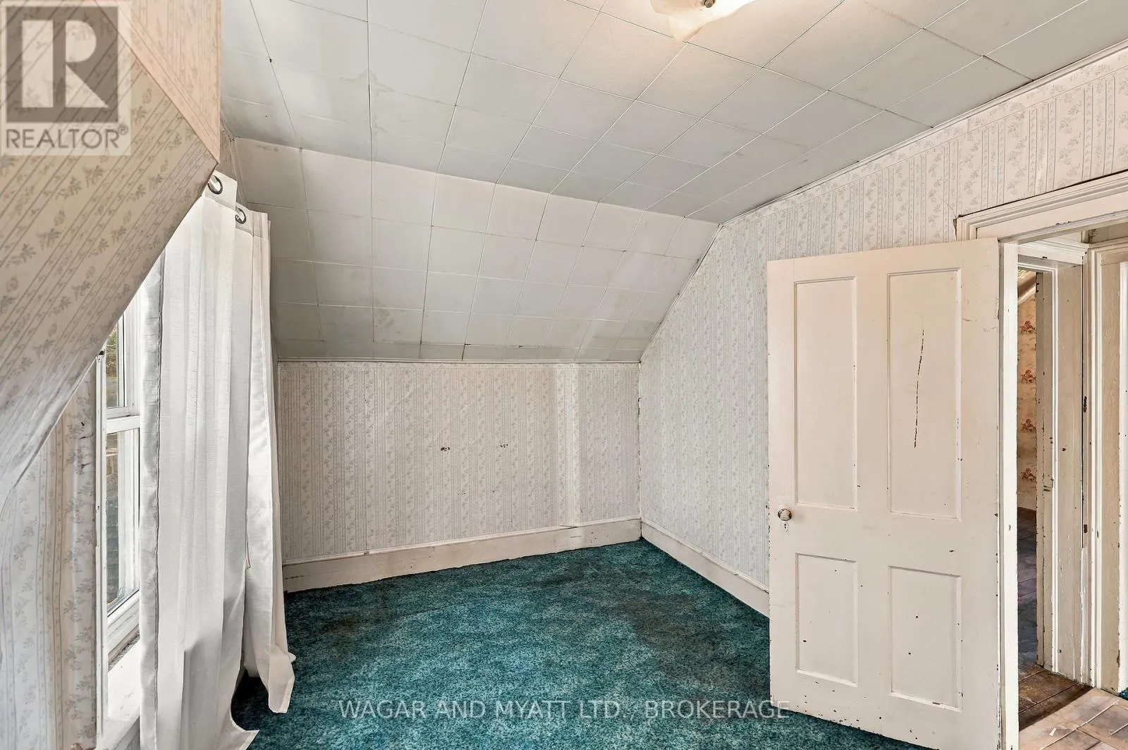 137 GREEN STREET