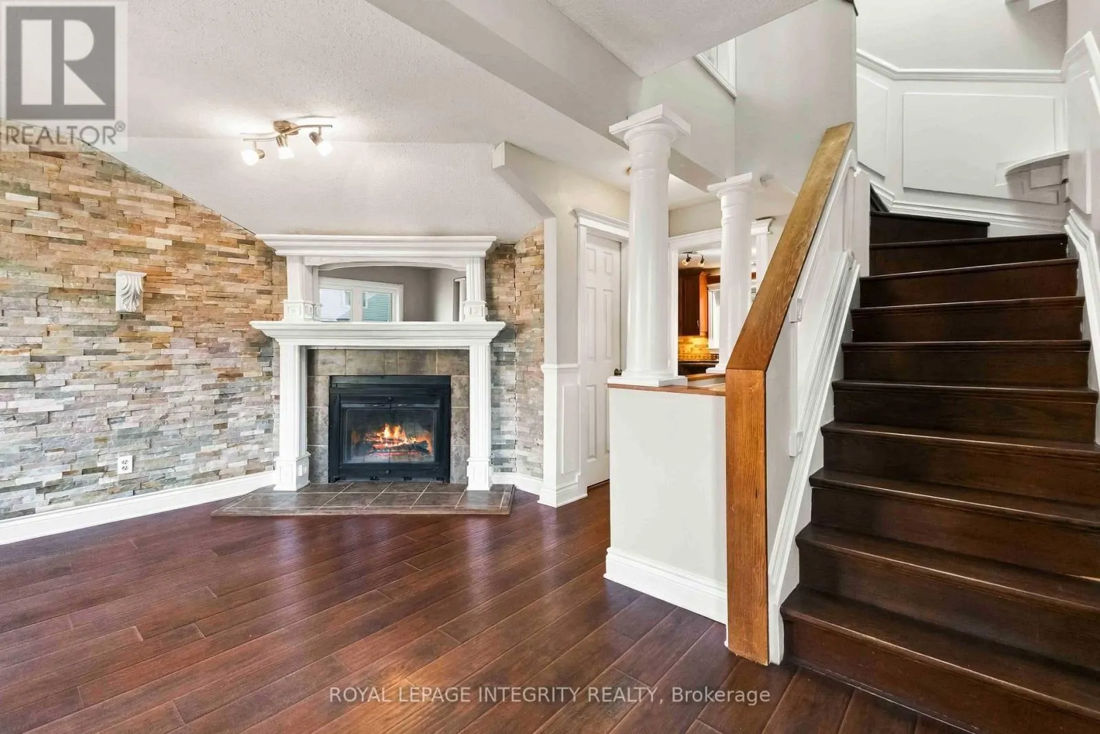 4 BERTON PLACE