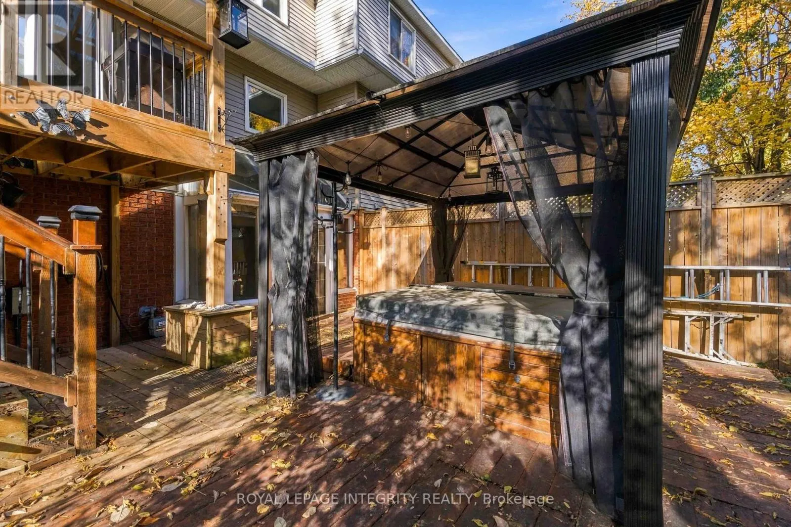 4 BERTON PLACE