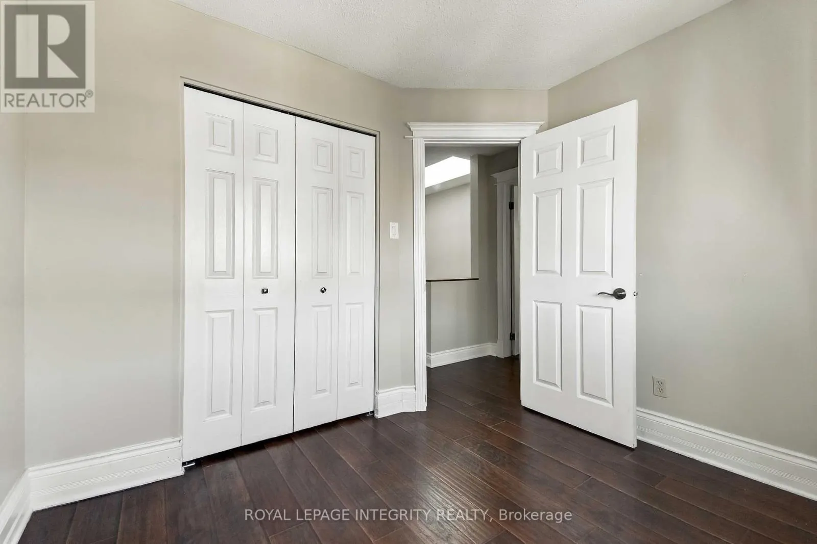 4 BERTON PLACE