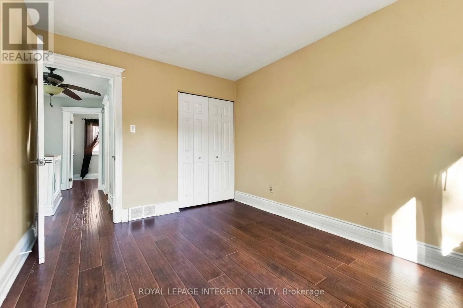 4 BERTON PLACE