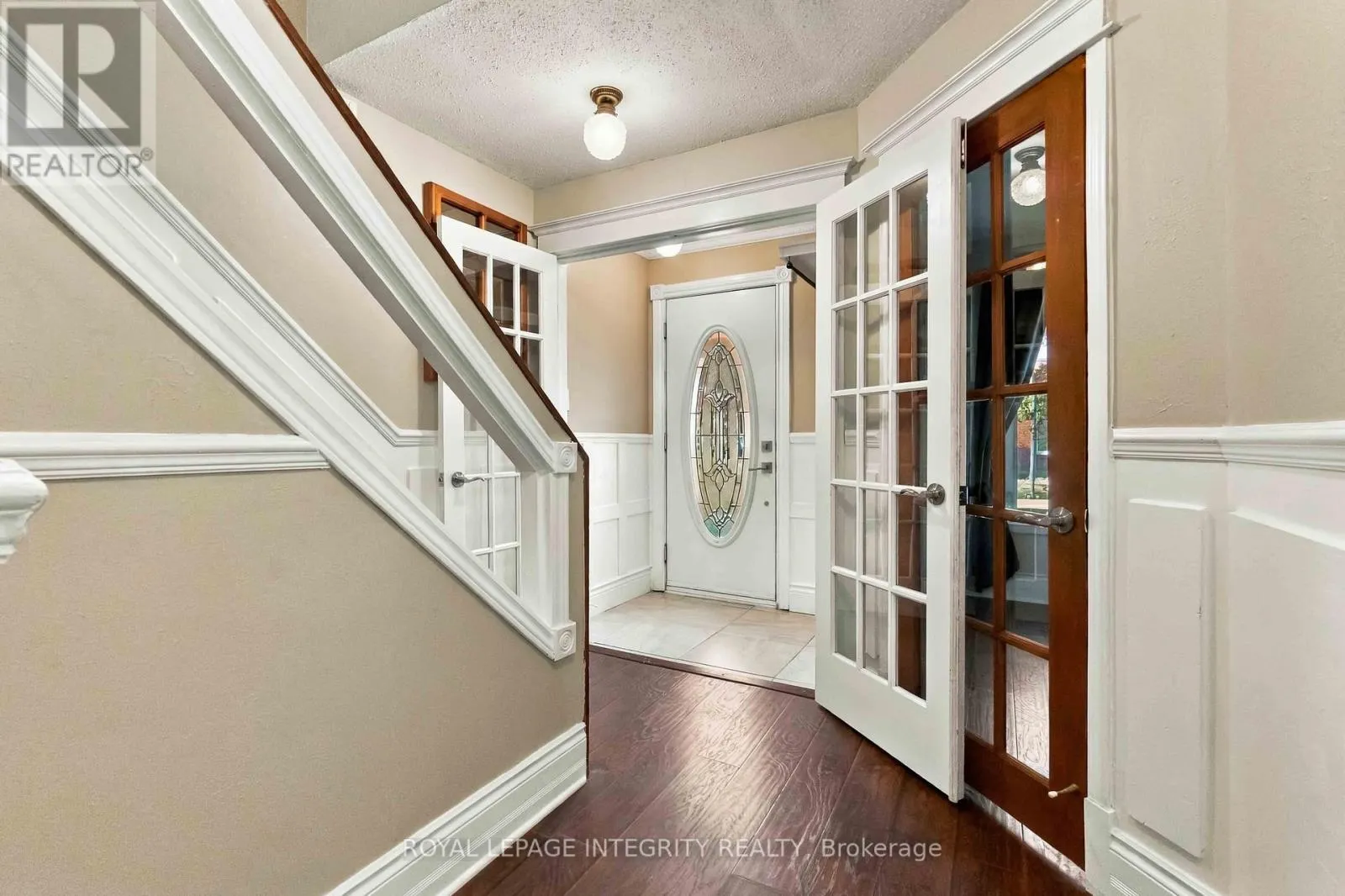 4 BERTON PLACE