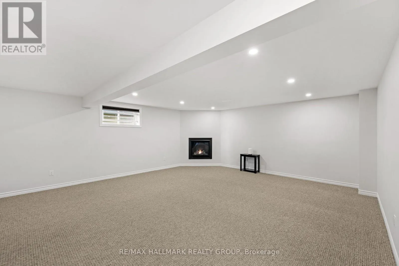 325 SPREADWING WAY
