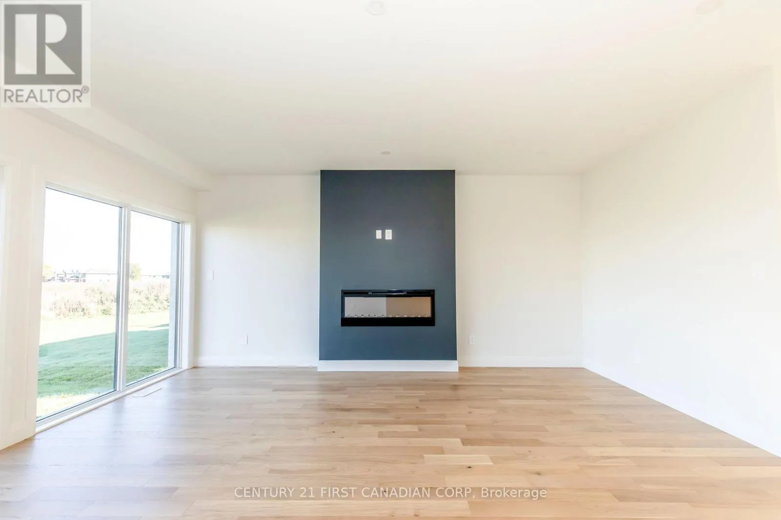 245 HESSELMAN CRESCENT