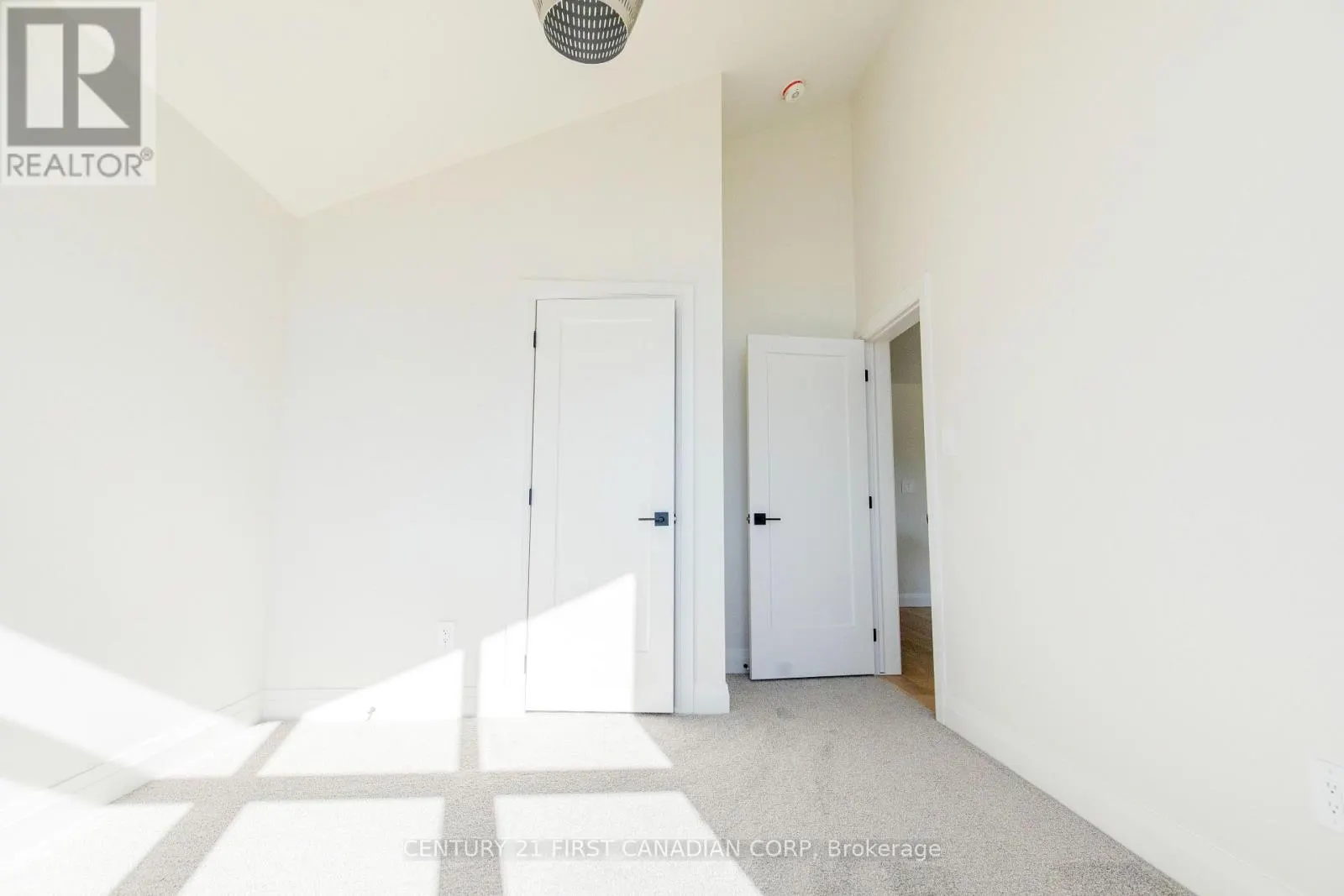 245 HESSELMAN CRESCENT