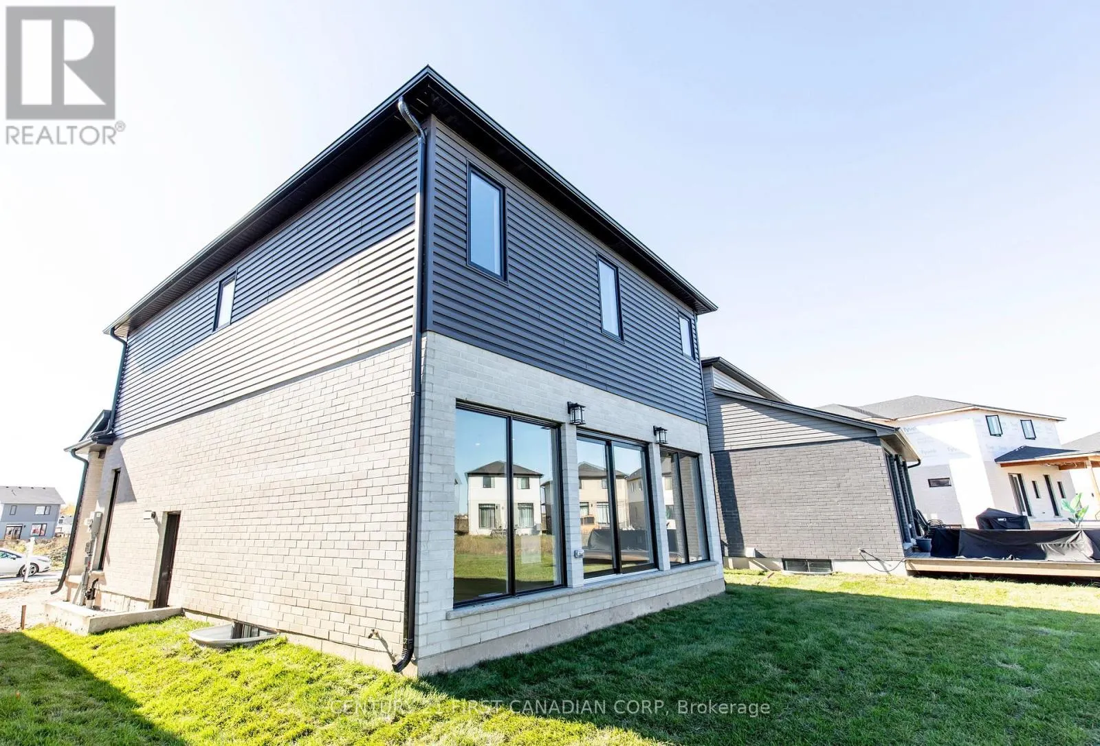 245 HESSELMAN CRESCENT