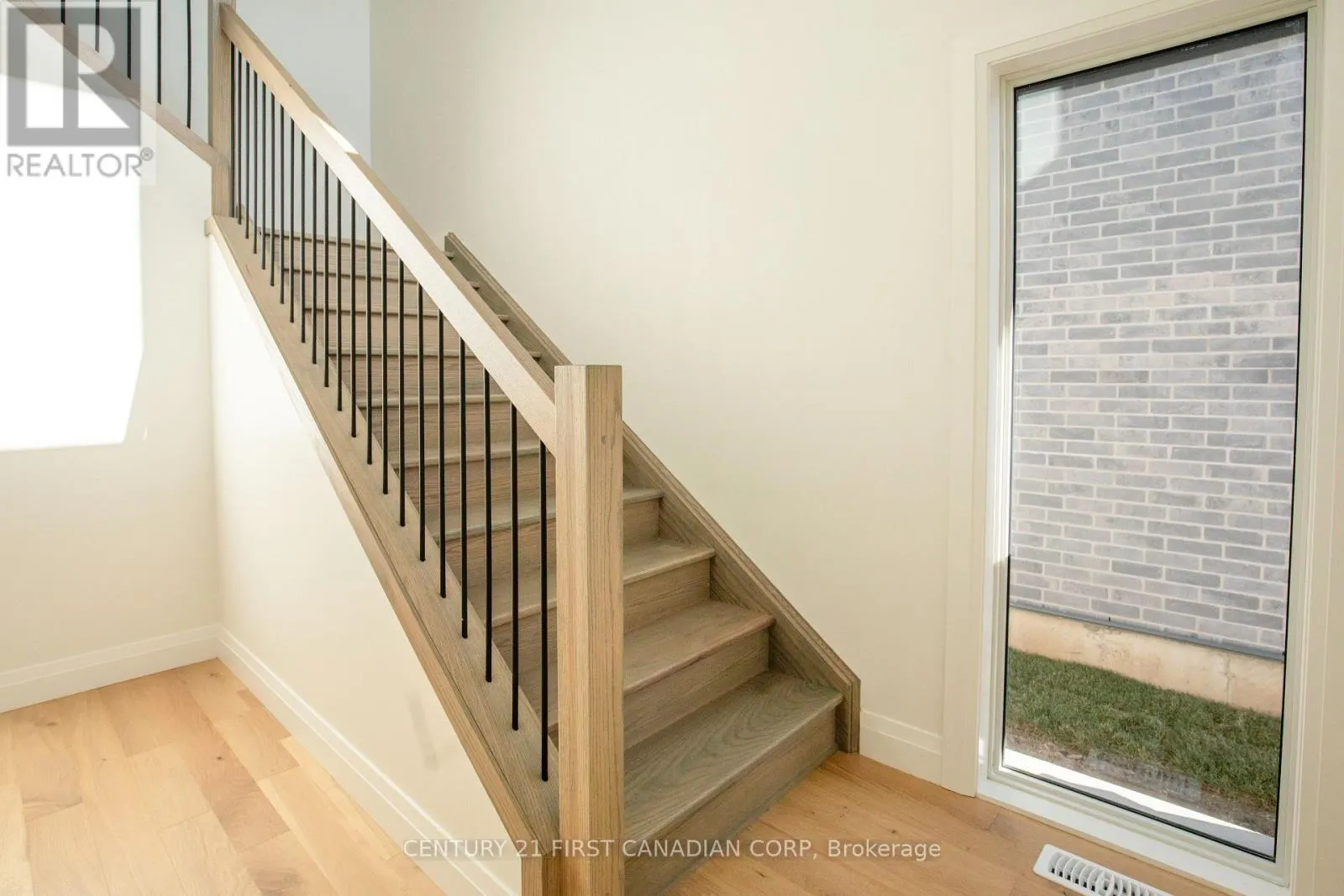 245 HESSELMAN CRESCENT