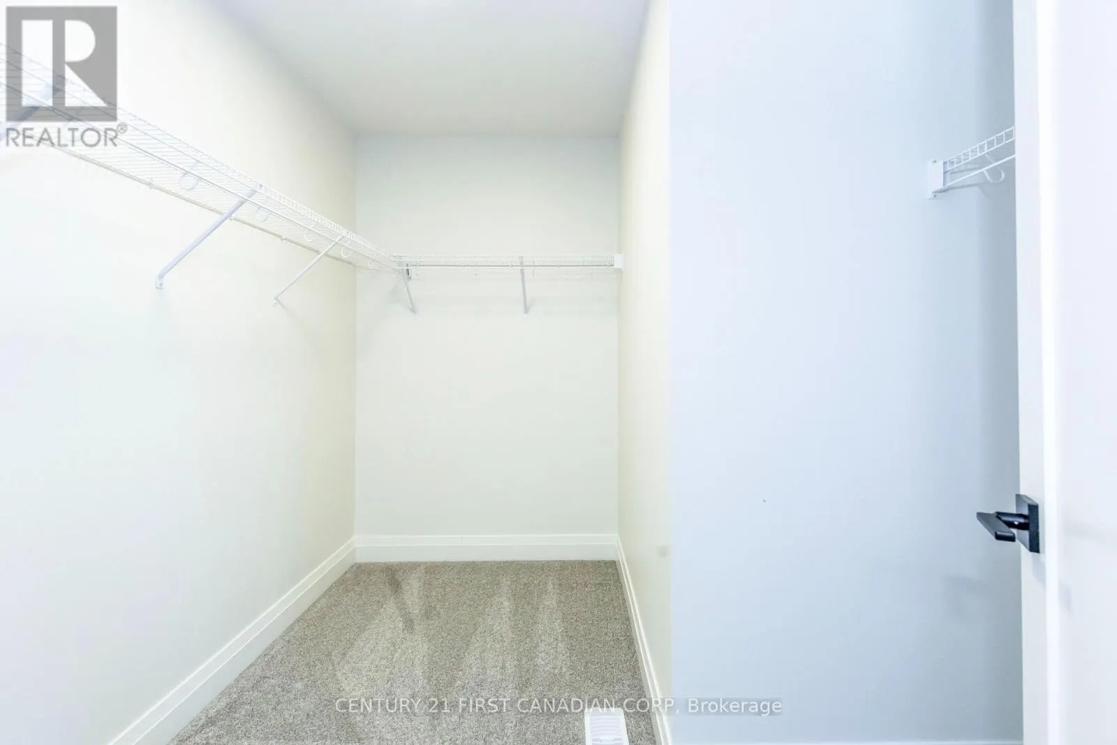 245 HESSELMAN CRESCENT