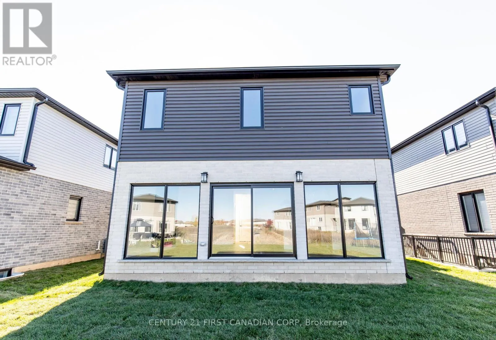 245 HESSELMAN CRESCENT