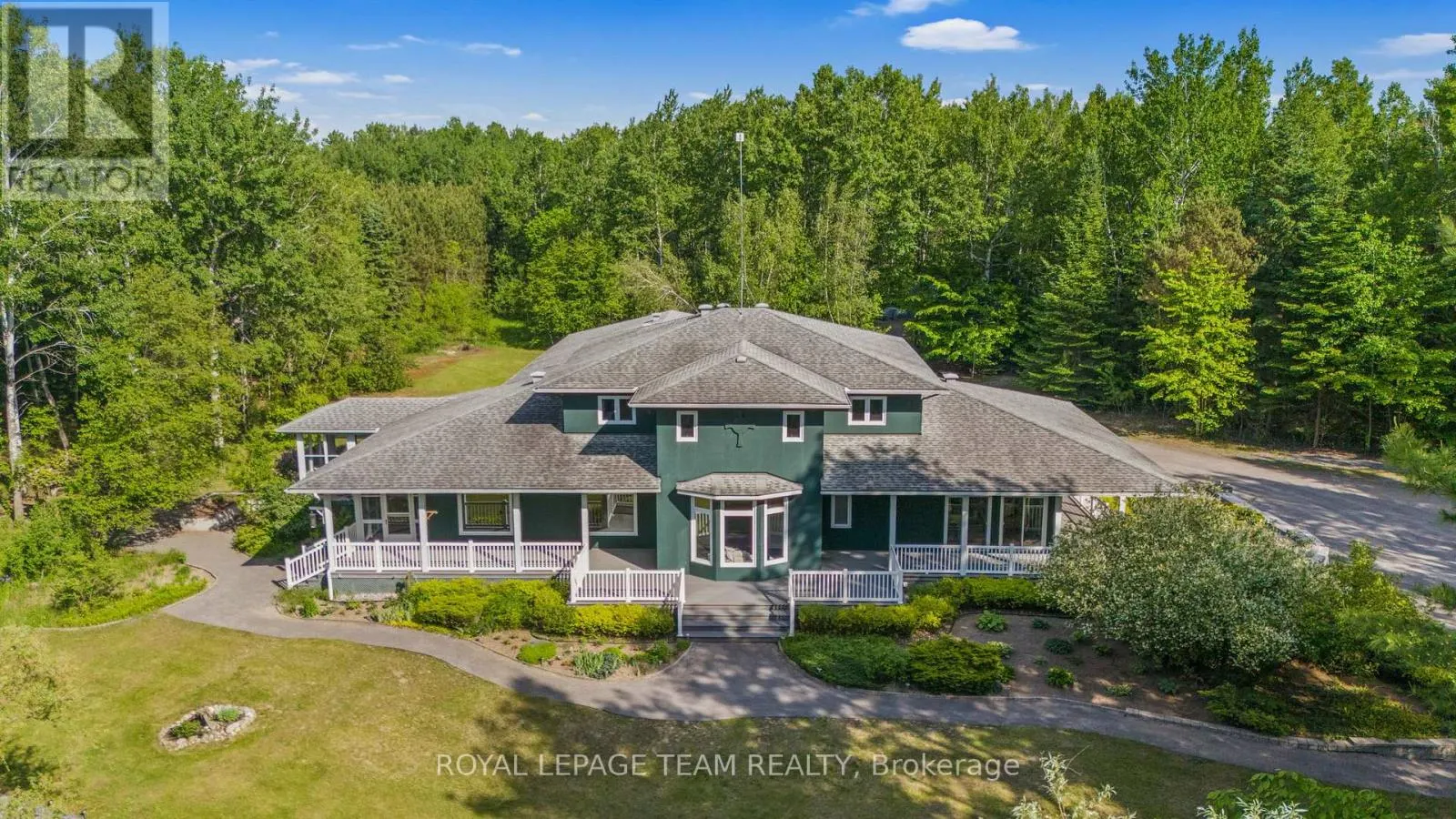 1526 CARSONBY ROAD E