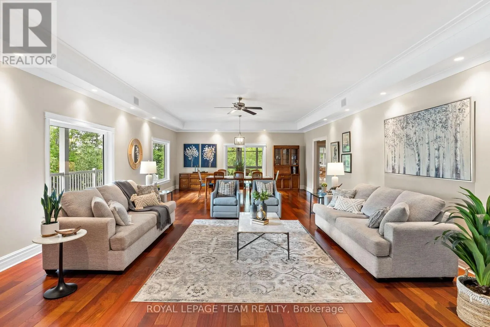 1526 CARSONBY ROAD E