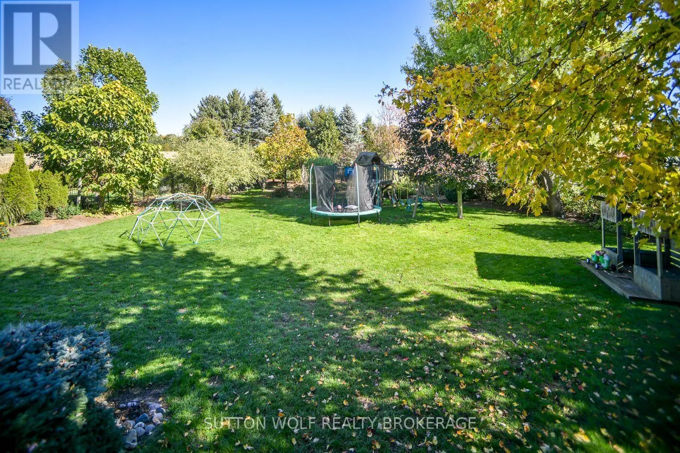 67 WILLOW CRESCENT