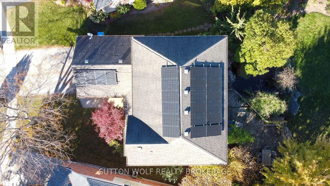 67 WILLOW CRESCENT