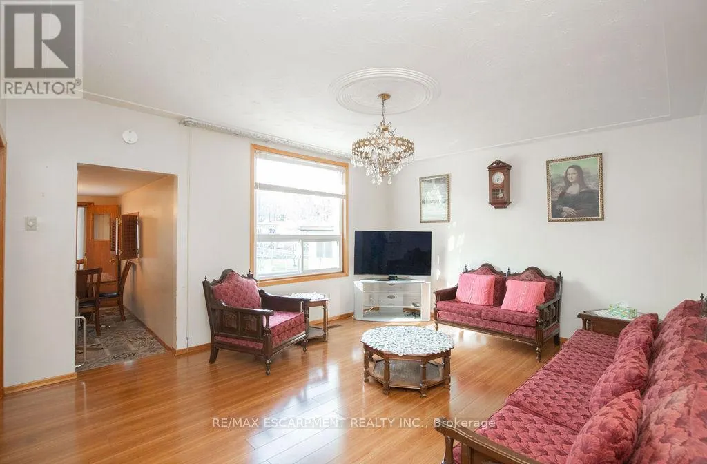 91 PEARL STREET N