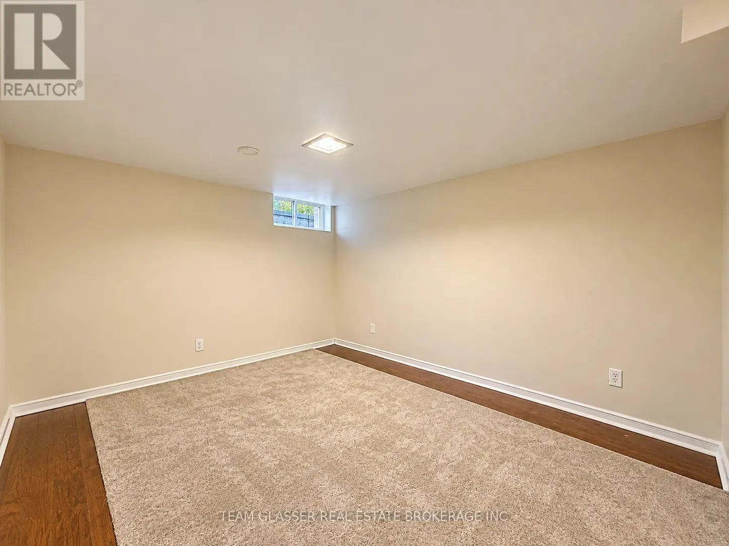 3 - 471 ENGLISH STREET #3